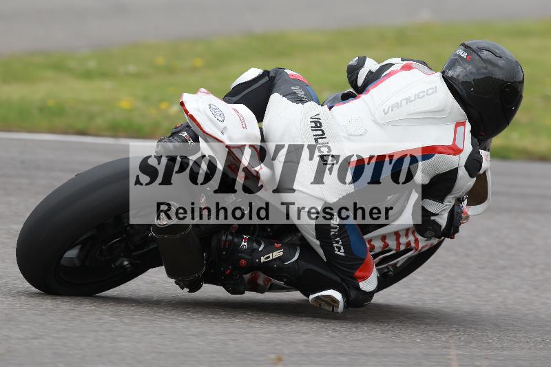 Archiv-2022/13 25.04.2022 Plüss Moto Sport ADR/Freies Fahren/646